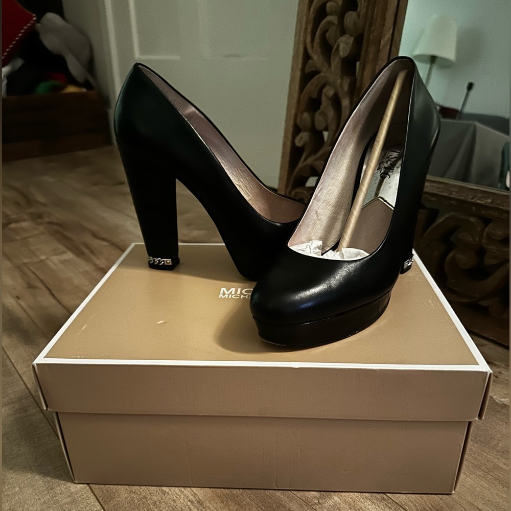 Michael Kors leather heels